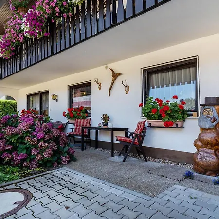 Schwarzwaelder Apartman